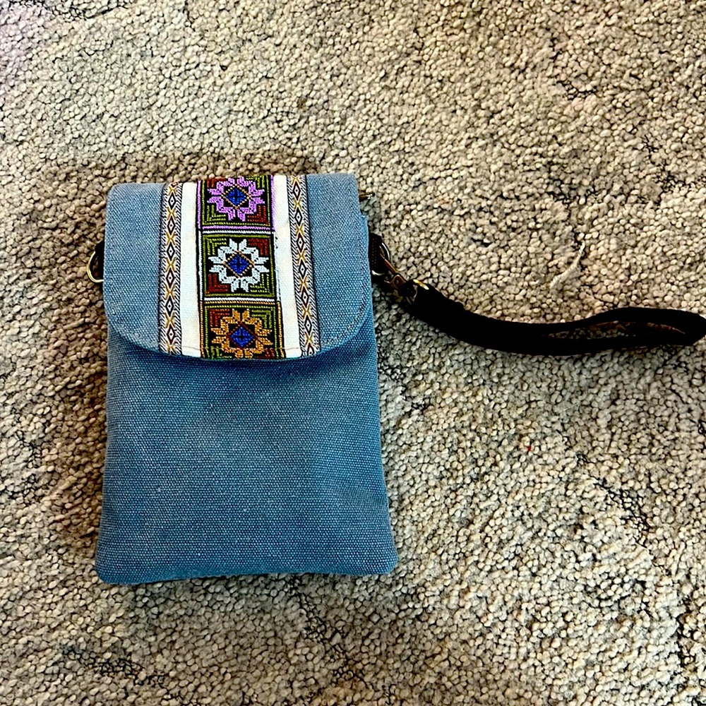 Canvas pouch